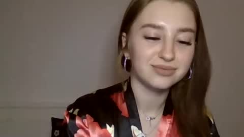 Snapshot of elizabet_18 chatting on 02/21/25, 06:59 Elizabet 18 online show from 02/21/25, 06:59