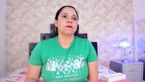 Elizabeth online show from 10/23/25, 09:35