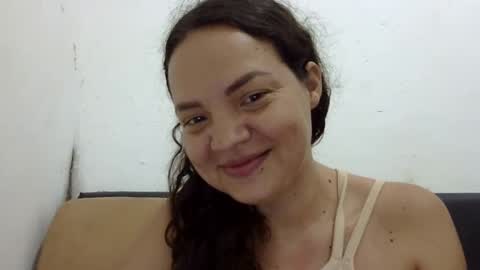 Elizabeth Martinez  online show from 10/08/25, 03:53