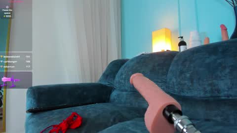 Snapshot of elizabeth_vonsweet chatting on 01/22/25, 01:42 Eli online show from 01/22/25, 01:42