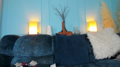 Snapshot of elizabeth_vonsweet chatting on 02/26/25, 02:04 Eli online show from 02/26/25, 02:04