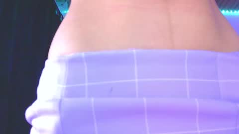 Lizzy online show from 11/12/25, 07:35