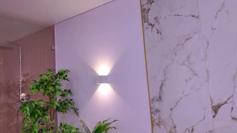 Elizabeth online show from 10/12/25, 04:06