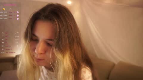 Elizabeth online show from 10/19/25, 04:40