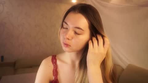 Elizabeth online show from 10/21/25, 06:41