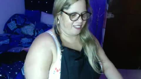 Elizabeth online show from 11/15/25, 03:08