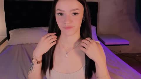 elizzza_ online show from 11/05/25, 05:29