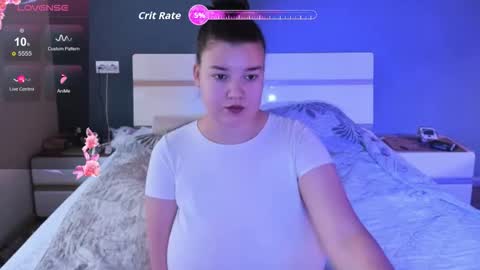 Snapshot of elkapulka chatting on 11/18/25, 12:20 Lina online show from 11/18/25, 12:20