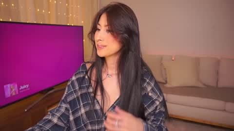 Snapshot of ella_owen chatting on 02/06/25, 02:48 ELLA OWEN online show from 02/06/25, 02:48