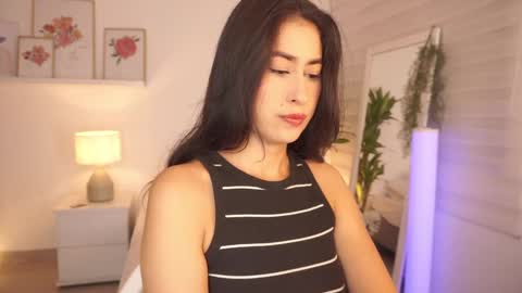 ELLA OWEN online show from 11/01/25, 02:52