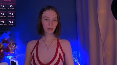 Snapshot of ellaamber chatting on 03/10/25, 11:38 ellaamber online show from 03/10/25, 11:38