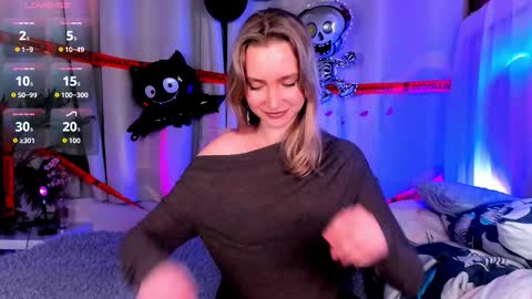 Ella online show from 10/27/25, 03:49