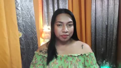 Snapshot of ellah_morena chatting on 02/14/25, 09:56 Ellah online show from 02/14/25, 09:56