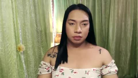 Snapshot of ellah_morena chatting on 02/22/25, 12:40 Ellah online show from 02/22/25, 12:40