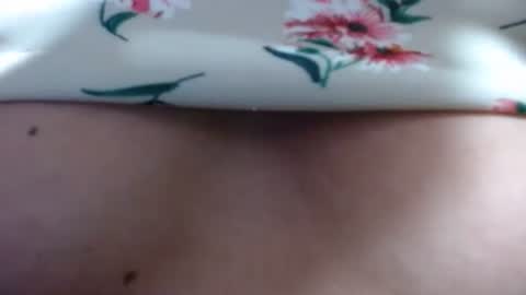 Snapshot of ellah_morena chatting on 11/24/25, 03:28 Ellah online show from 11/24/25, 03:28