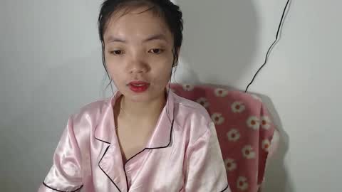 Ellah online show from 10/27/25, 02:04