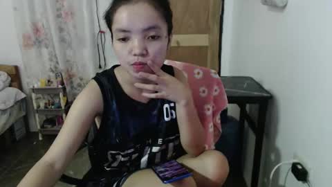 Ellah online show from 11/20/25, 01:39