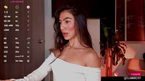 Ella online show from 10/21/25, 12:33