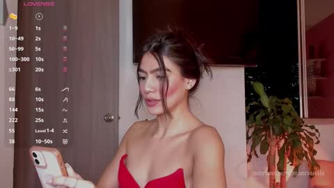 Ella online show from 10/31/25, 12:33