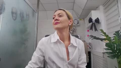            online show from 10/24/25, 02:35