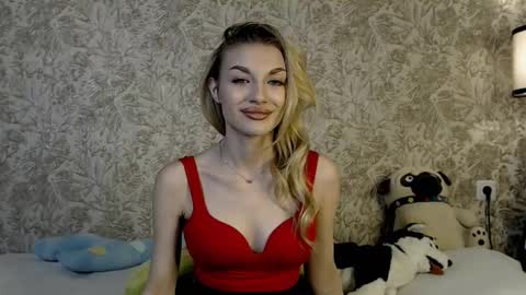 Snapshot of ellamilla chatting on 11/04/25, 10:14 ellamilla online show from 11/04/25, 10:14