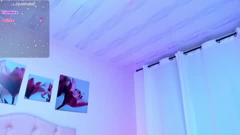 Snapshot of ellarosee_ chatting on 12/02/24, 11:07 ellarosee_ online show from 12/02/24, 11:07