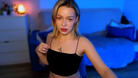 Snapshot of ellatwox chatting on 11/10/25, 05:17 Ella online show from 11/10/25, 05:17