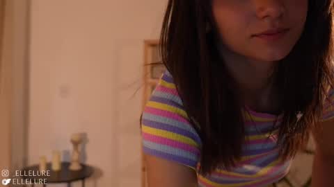Snapshot of ellelure_ chatting on 03/03/25, 09:59 Linda Restrepo online show from 03/03/25, 09:59