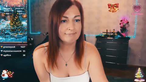 Snapshot of ellen_busty chatting on 12/20/24, 01:47 Elli NEXT STREAM online show from 12/20/24, 01:47
