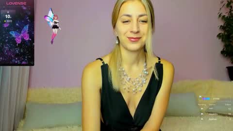 Snapshot of ellen_ross chatting on 09/28/25, 03:56 Ellen online show from 09/28/25, 03:56