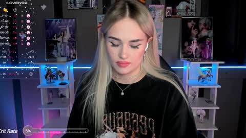 Snapshot of ellensoftt chatting on 12/10/24, 09:00 Maria online show from 12/10/24, 09:00