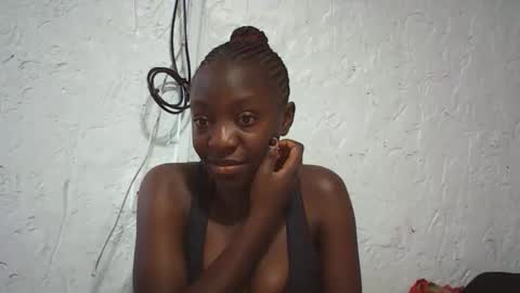 aishamalia online show from 11/03/25, 12:39