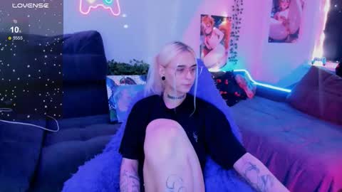 Ellie online show from 11/16/25, 06:30