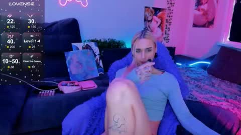 Ellie online show from 11/23/25, 11:10