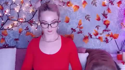 Snapshot of ellianareese chatting on 10/01/25, 02:28 Elliana online show from 10/01/25, 02:28