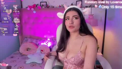 Snapshot of ellie_jhonson_ chatting on 03/08/25, 05:07  Ellie Jhonson  online show from 03/08/25, 05:07