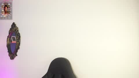 Snapshot of ellie_jhonson_ chatting on 09/19/25, 01:18  Ellie Jhonson  online show from 09/19/25, 01:18