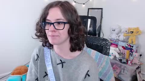 Ellie Charmful online show from 09/19/25, 11:49