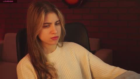 elliecutes online show from 01/13/25, 05:23