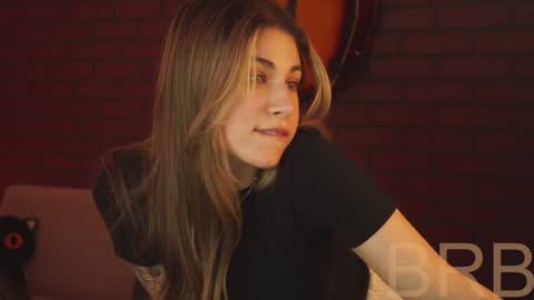 elliecutes online show from 02/07/25, 11:34