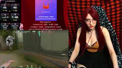 Snapshot of elliemoor chatting on 09/25/25, 01:37 Elizabeth online show from 09/25/25, 01:37