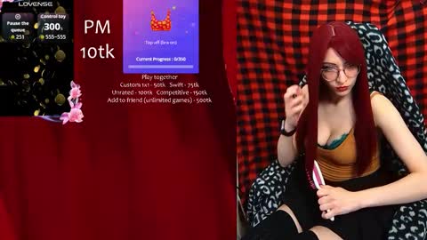 Snapshot of elliemoor chatting on 10/02/25, 11:06 Elizabeth online show from 10/02/25, 11:06