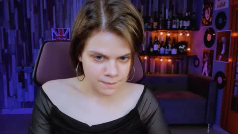 elliemurler online show from 10/09/25, 10:35