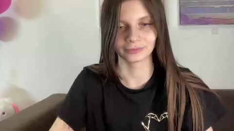 Snapshot of elliewalkersdreamgirl chatting on 02/04/25, 05:55 Effie1818 online show from 02/04/25, 05:55