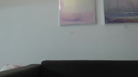 Snapshot of elliewalkersdreamgirl chatting on 02/16/25, 11:48 Effie1818 online show from 02/16/25, 11:48
