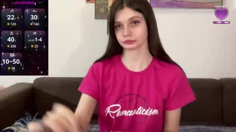 Snapshot of elliewalkersdreamgirl chatting on 03/05/25, 05:08 Effie1818 online show from 03/05/25, 05:08