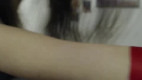 Snapshot of elliewalkersdreamgirl chatting on 03/12/25, 07:59 Effie1818 online show from 03/12/25, 07:59