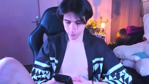 ellis_rin online show from 10/26/25, 08:26