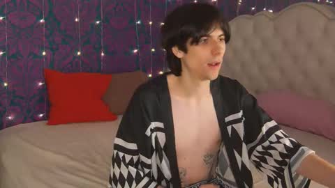 ellis_rin online show from 10/27/25, 08:57