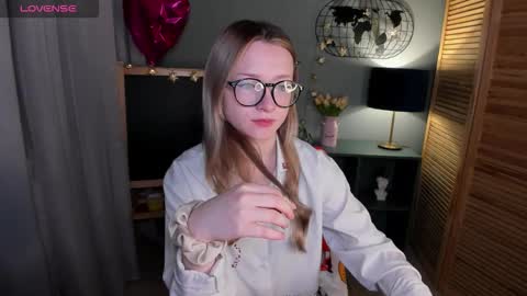 elliup online show from 10/12/25, 01:37